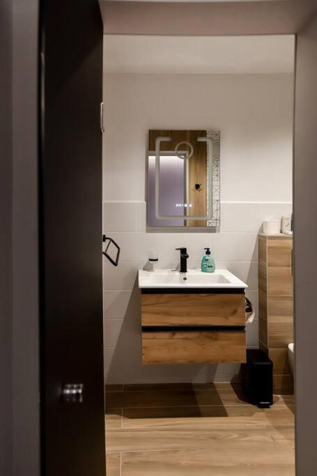 Very Spacious & Modern 3Bed Near Airport & Centre Sofia Extérieur photo